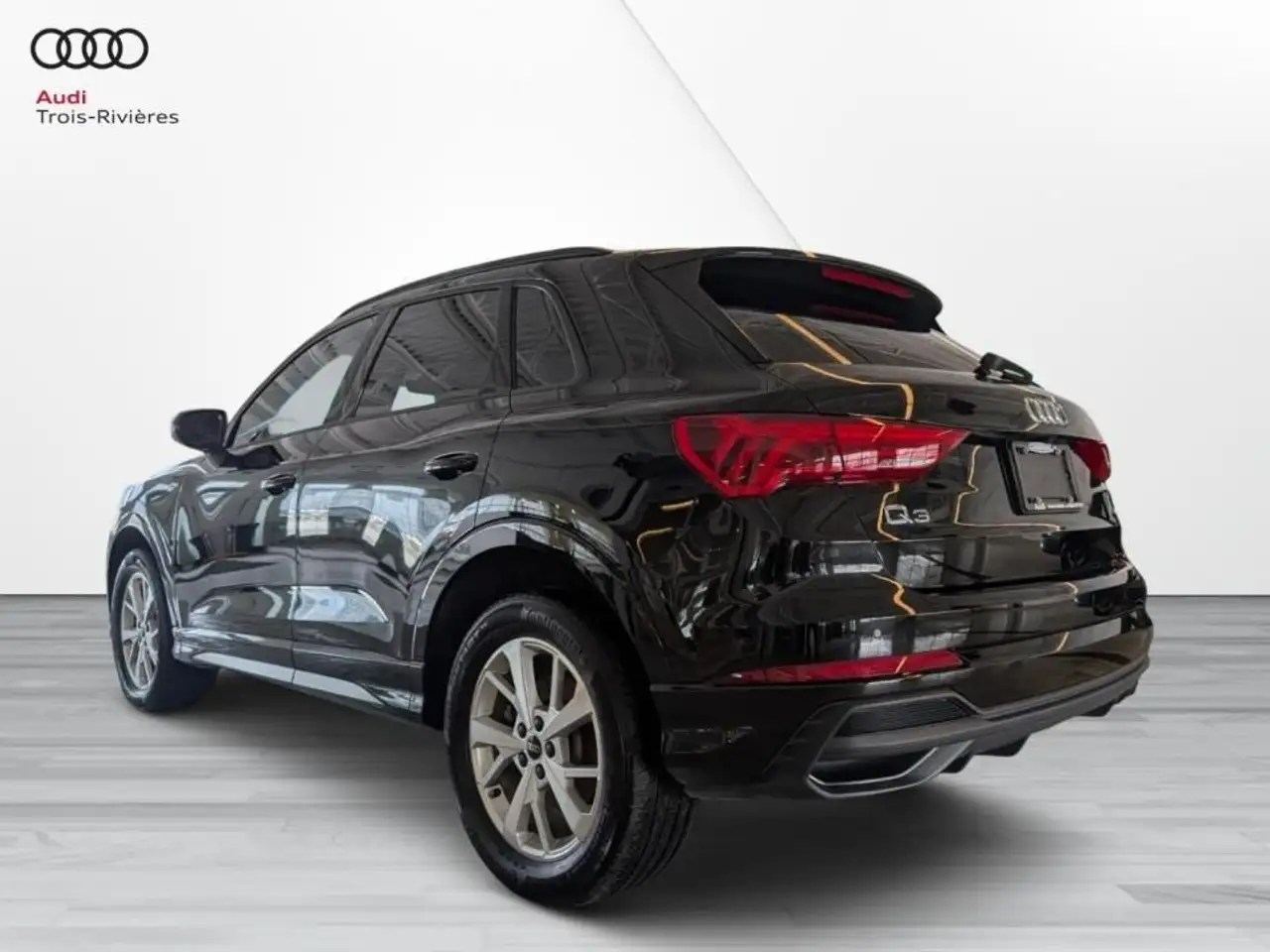 Audi Q3 снимка Audi Q3