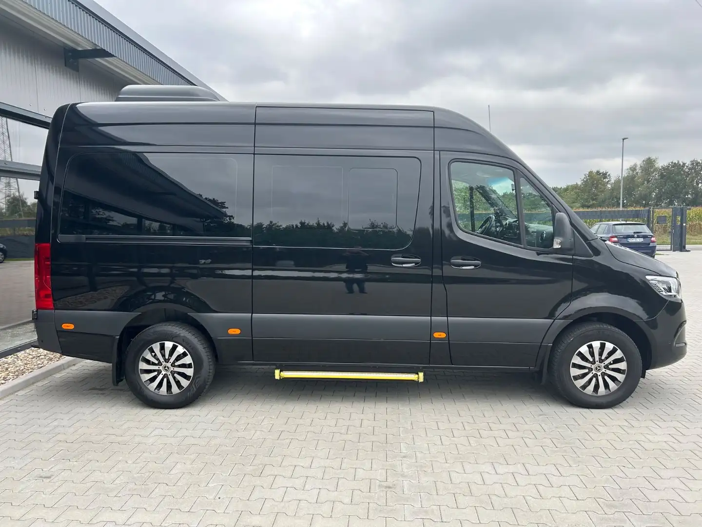 Mercedes-Benz Sprinter 317 Lang 2 H3 -9S-Tempo-Dachkl-360K-LED Noir - 2