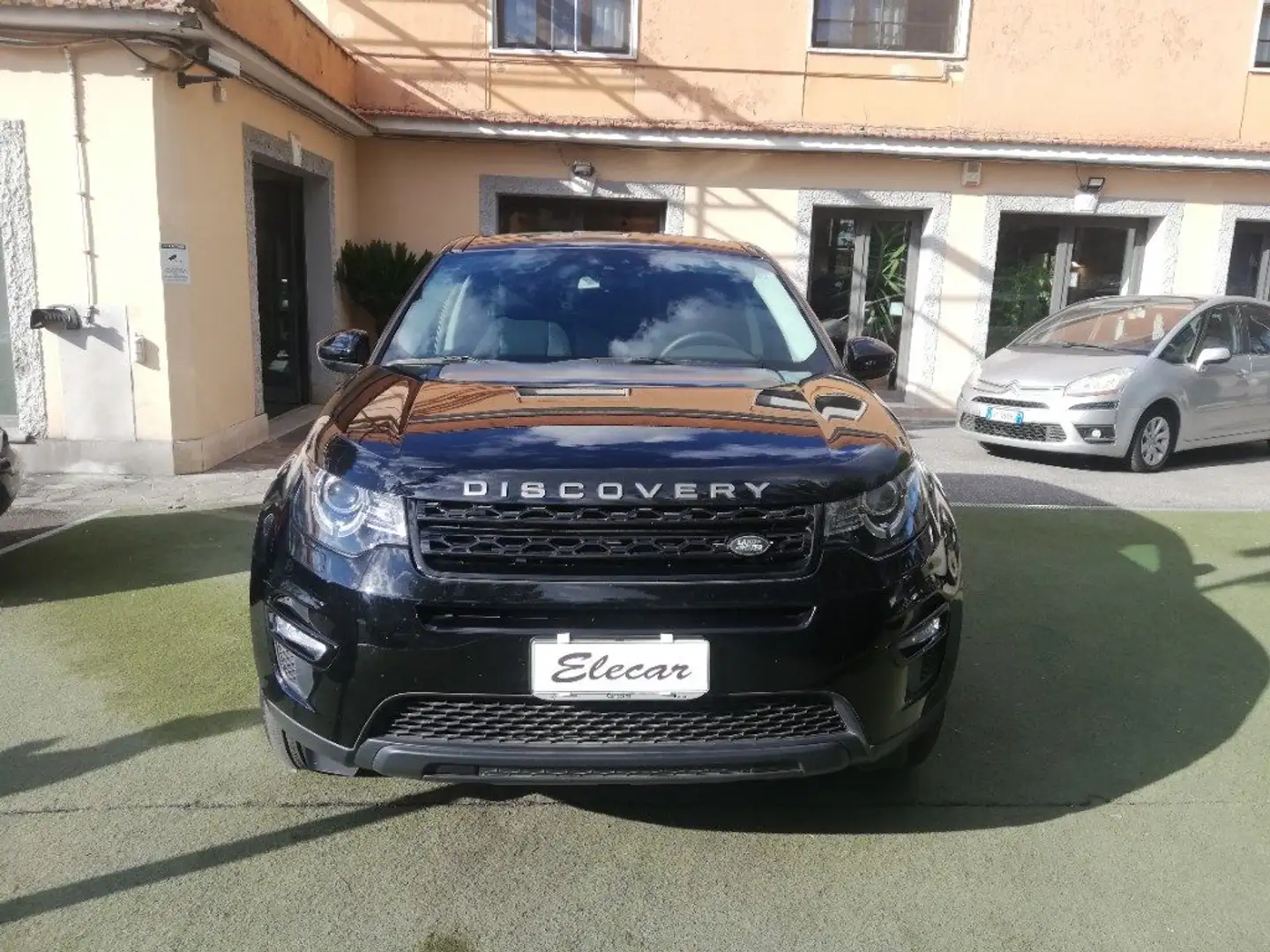 Land Rover Discovery Sport 2.0 eD4 150 CV 2WD CON 56000 KM Nero - 2