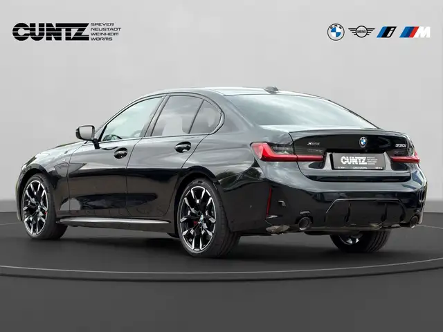 BMW 3 Series view 7