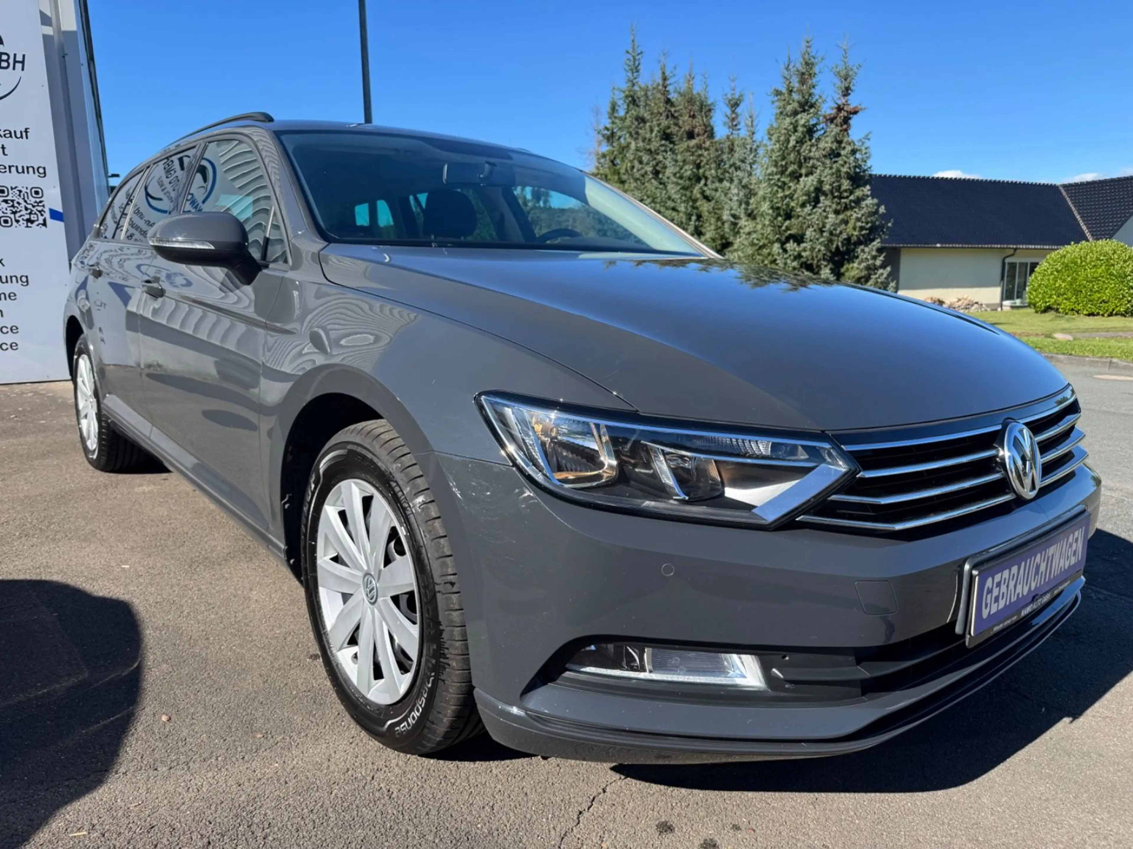Volkswagen Passat Variant 1,4 Navi-AHK-Tüv/Au neu-Scheckhef