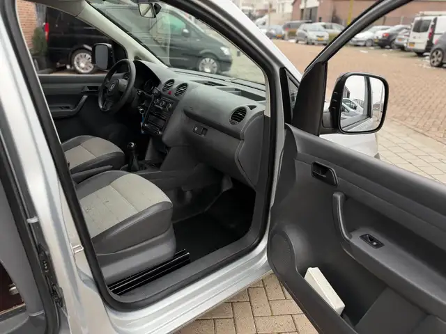 Volkswagen Caddy view 21