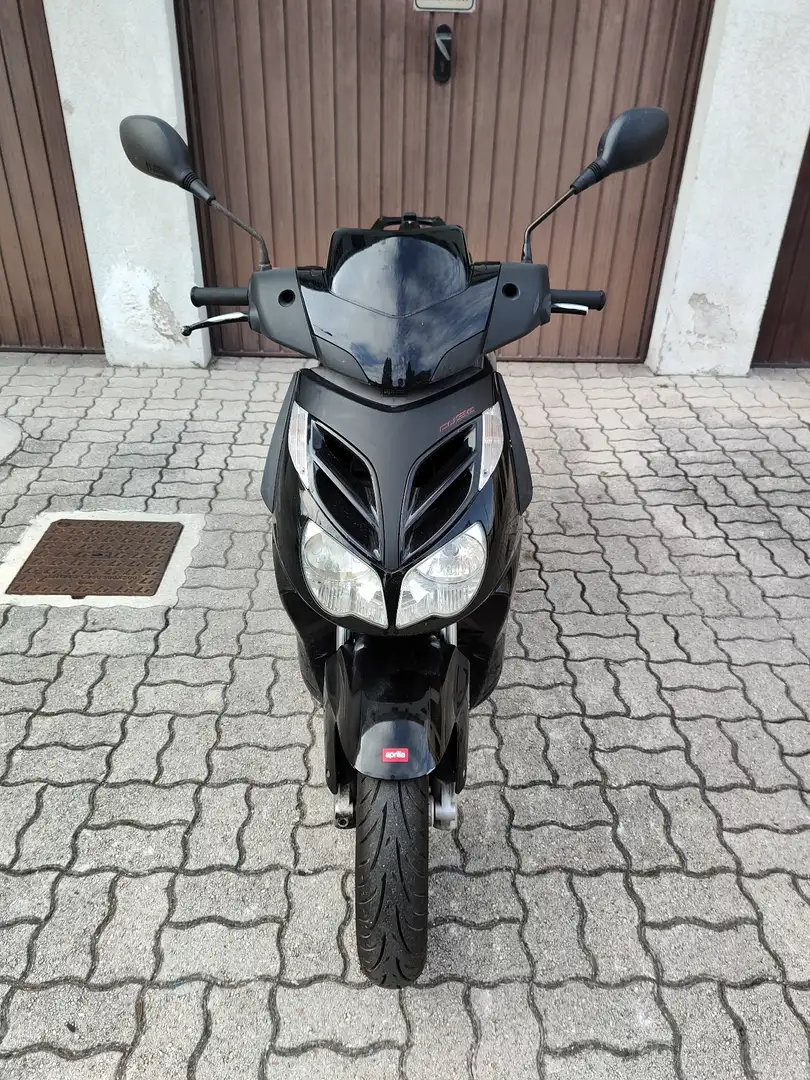 Aprilia Sportcity 125 Noir - 1