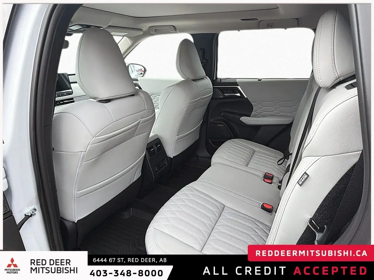 Mitsubishi Outlander снимка Mitsubishi Outlander