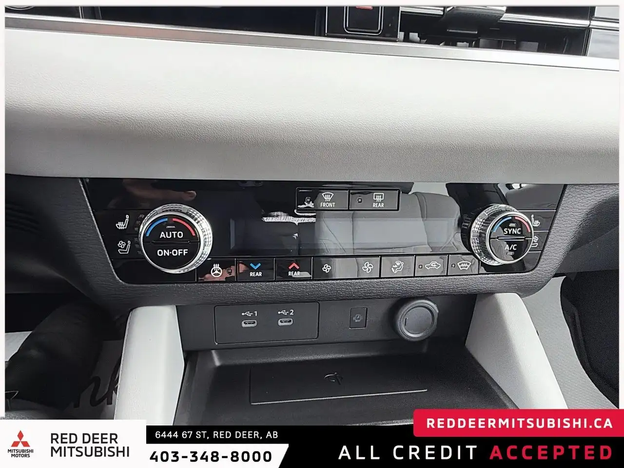 Mitsubishi Outlander снимка Mitsubishi Outlander
