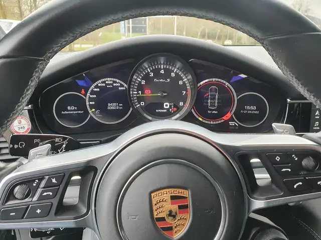 Porsche Panamera view 10