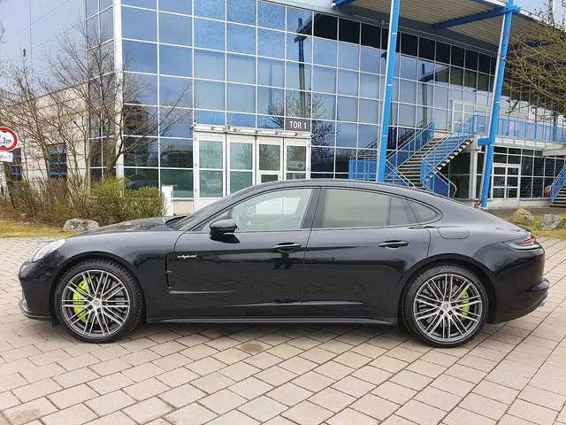 Porsche Panamera view 2