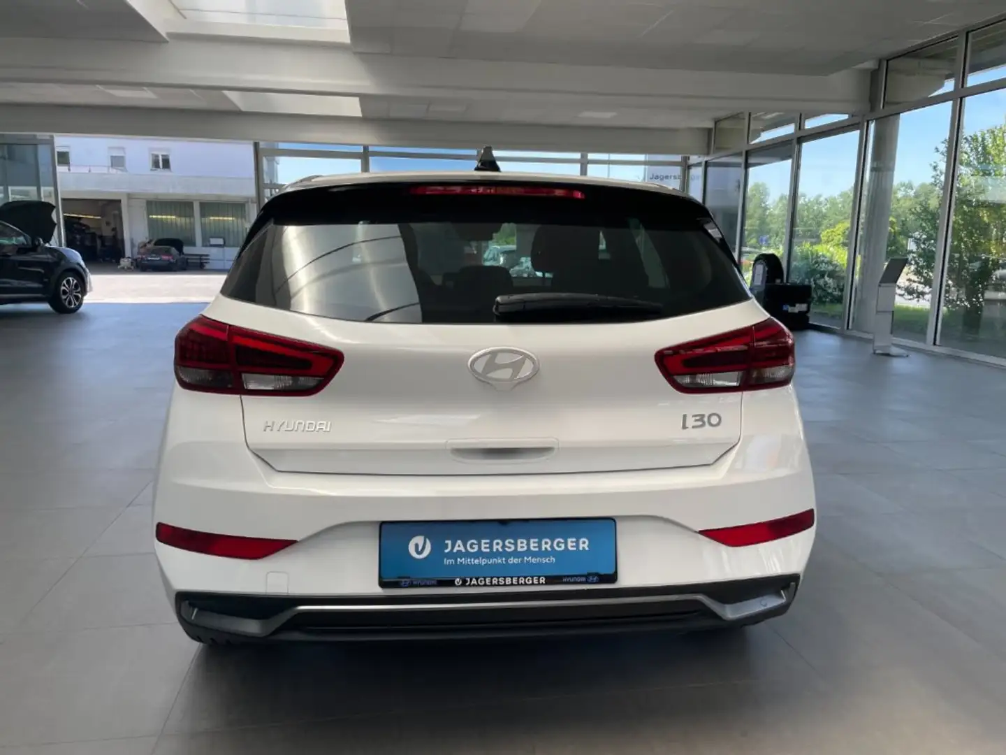 Hyundai i30 1,0 TGDI Go! Plus Weiß - 2