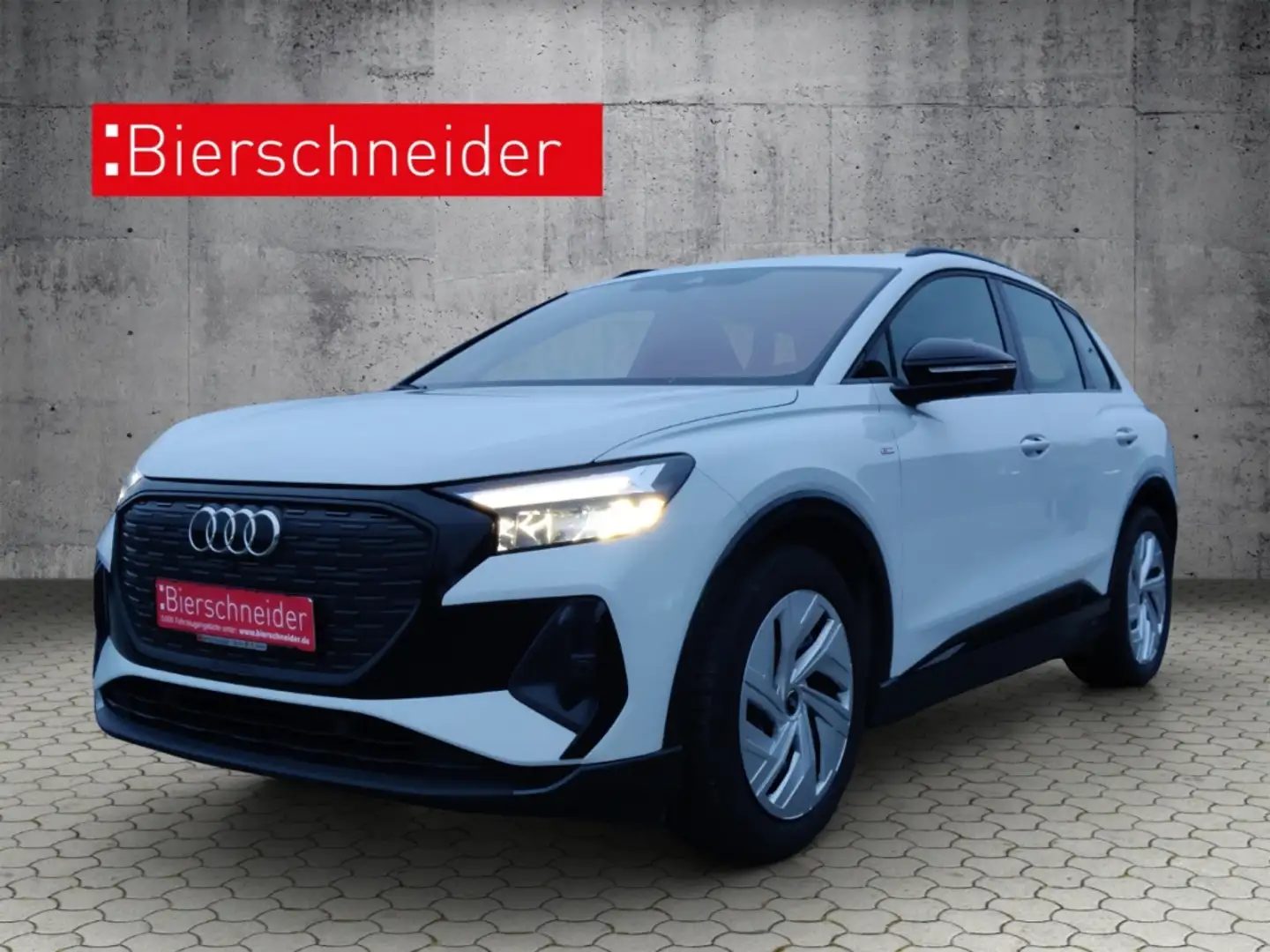 Audi Q4 e-tron 45 quattro 2x s-line AHK KAMERA NAVI ASSIST GRA DA Weiß - 1