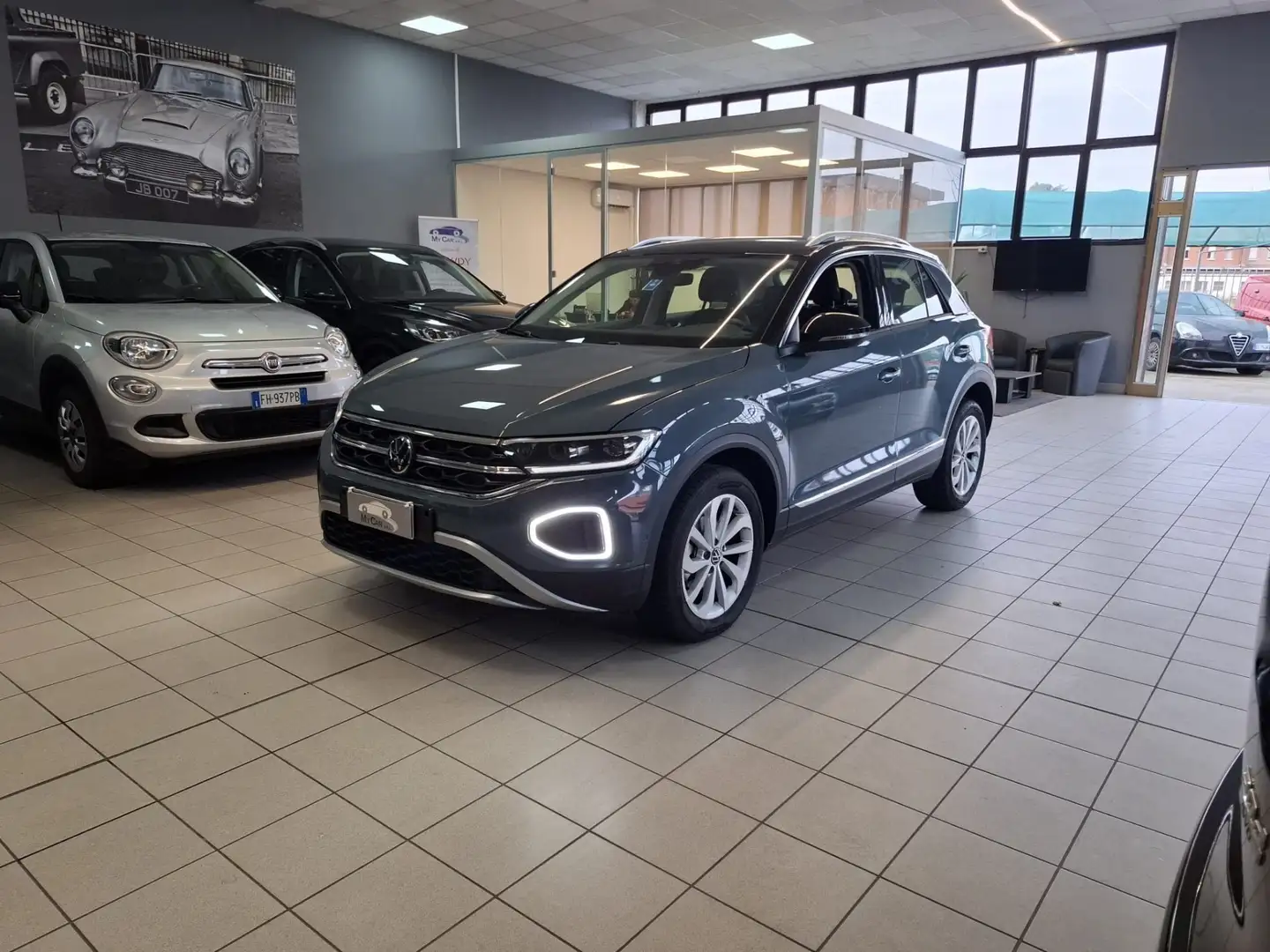 Volkswagen T-Roc Benzina Manuale IVA COMPRESA - 1