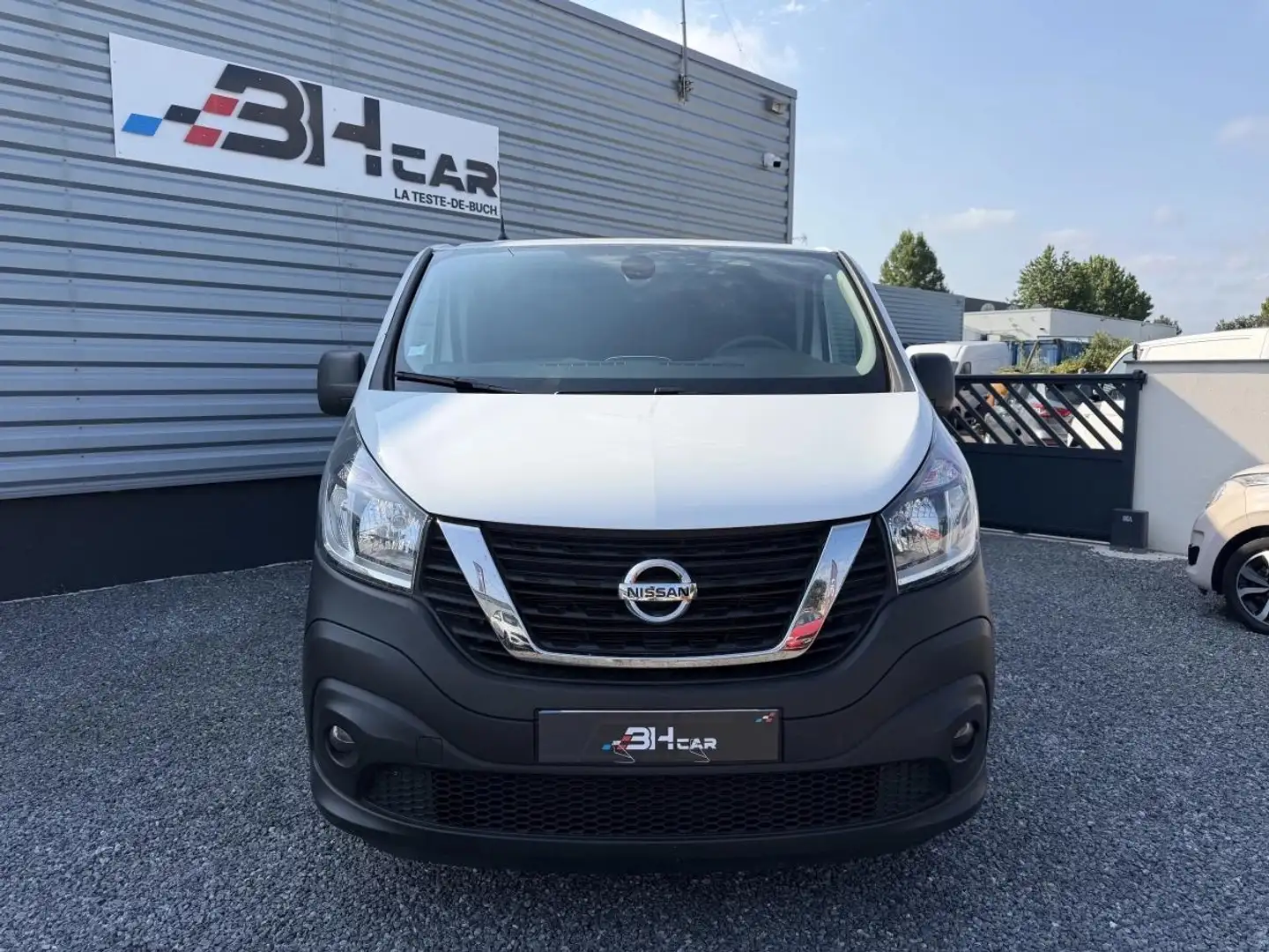 Nissan NV300 2.0 DCI 120 L2H1 N-CONNECTA AMÉNAGÉ / ISOLATION COMPLÈTE / WC CHIMIQUE / CARPLAY - 2