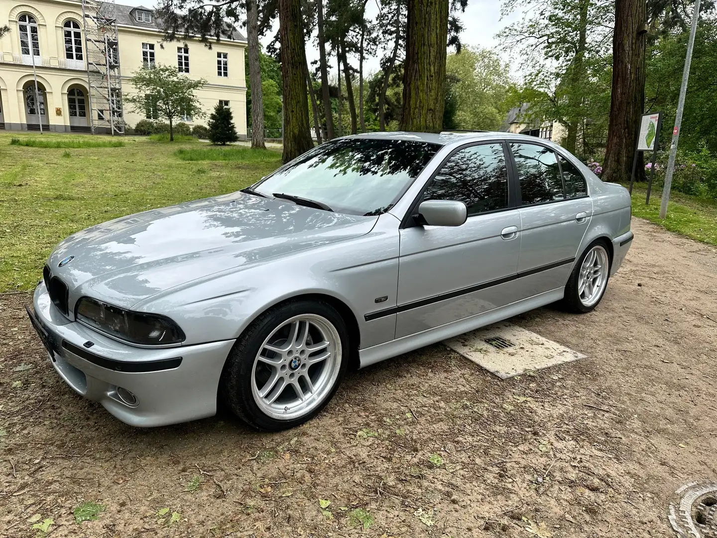 BMW 528 528i Stříbrná - 1