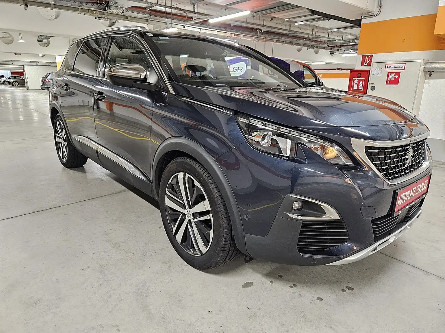 Peugeot 5008 2,0 BlueHDI 180 S&S EAT6 GT Blau - 2