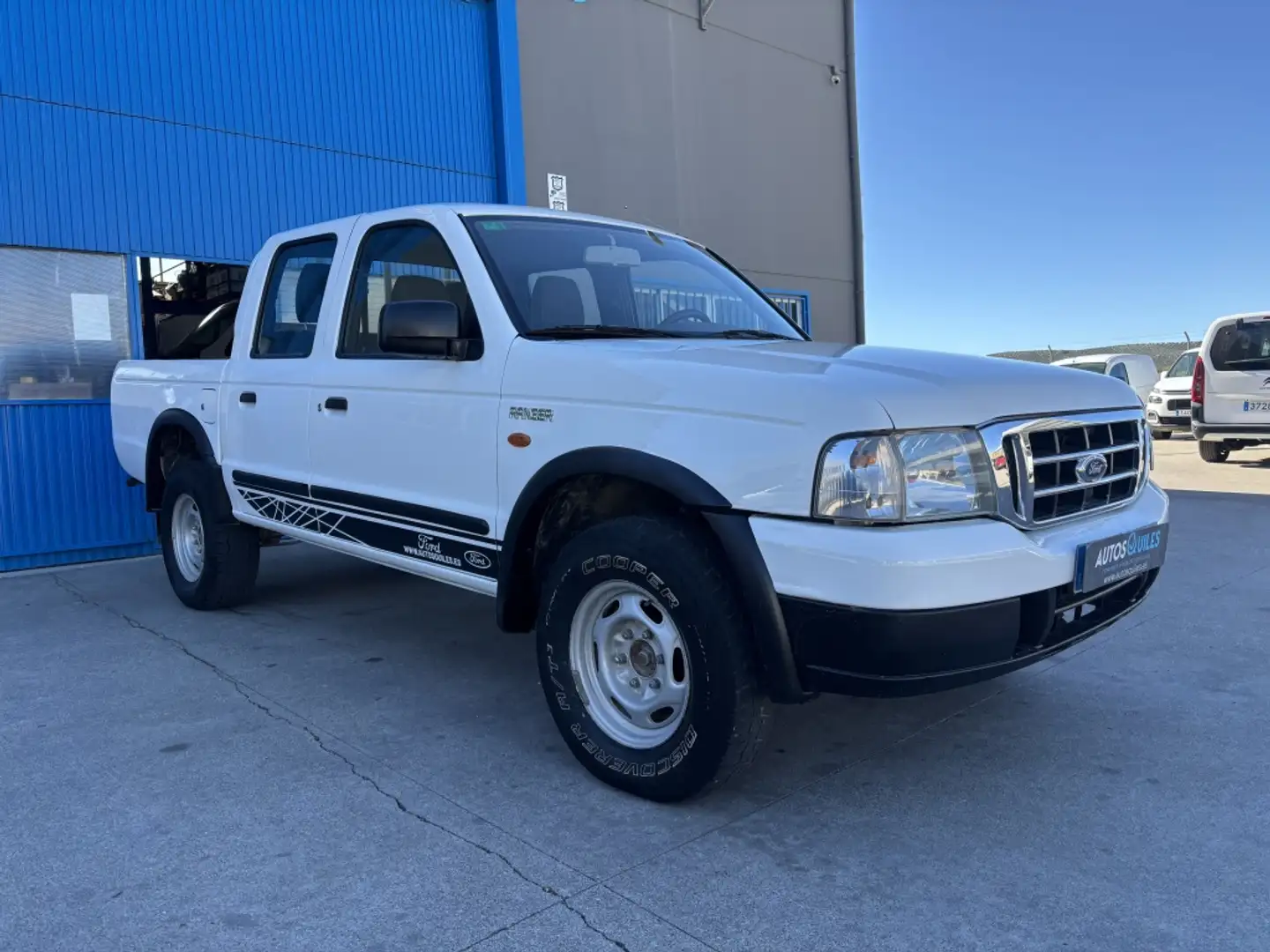 Ford Ranger 2.5TDI DCb. XLT 4x4 Weiß - 2