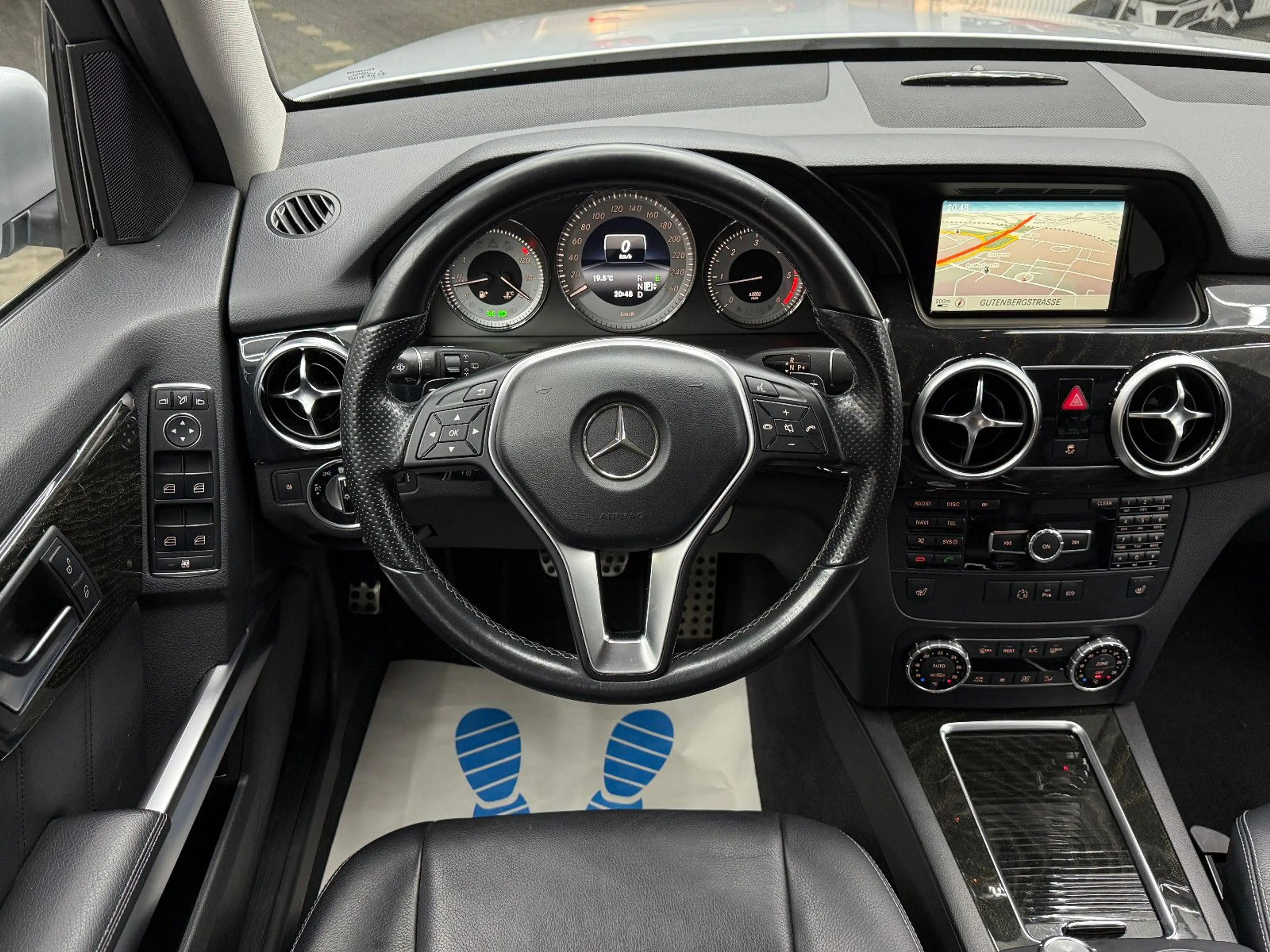 Mercedes-Benz GLK 220 CDI BlueEfficiency Keyl. Distr. 360° AHK — photo 9