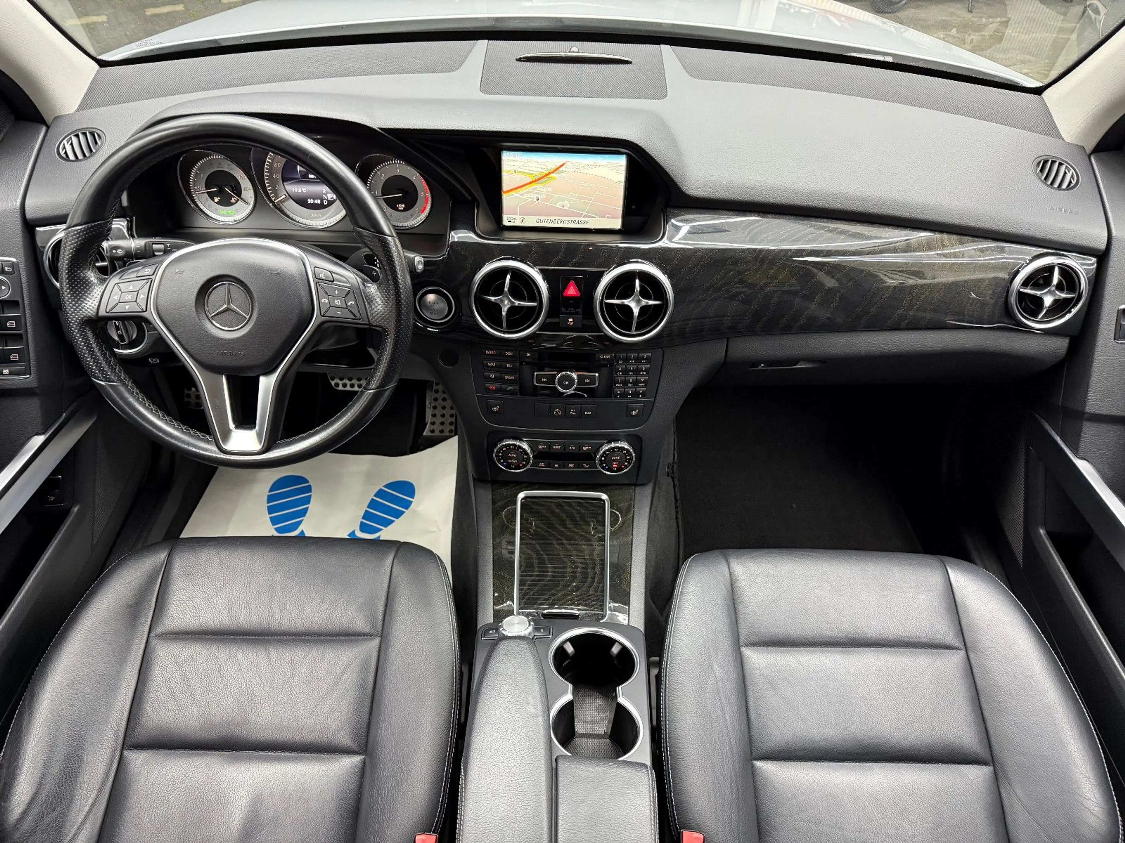 Mercedes-Benz GLK 220 CDI BlueEfficiency Keyl. Distr. 360° AHK — photo 8