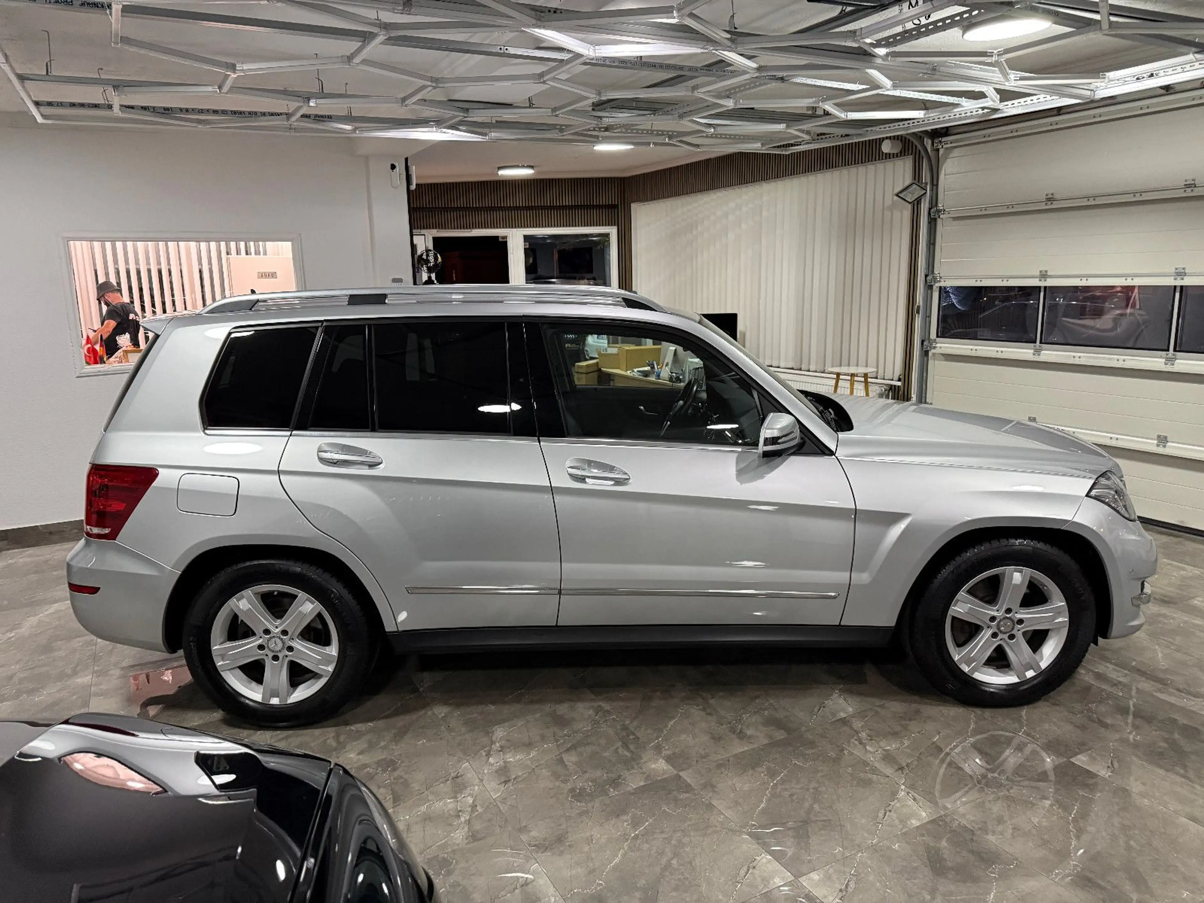 Mercedes-Benz GLK 220 CDI BlueEfficiency Keyl. Distr. 360° AHK — photo 5