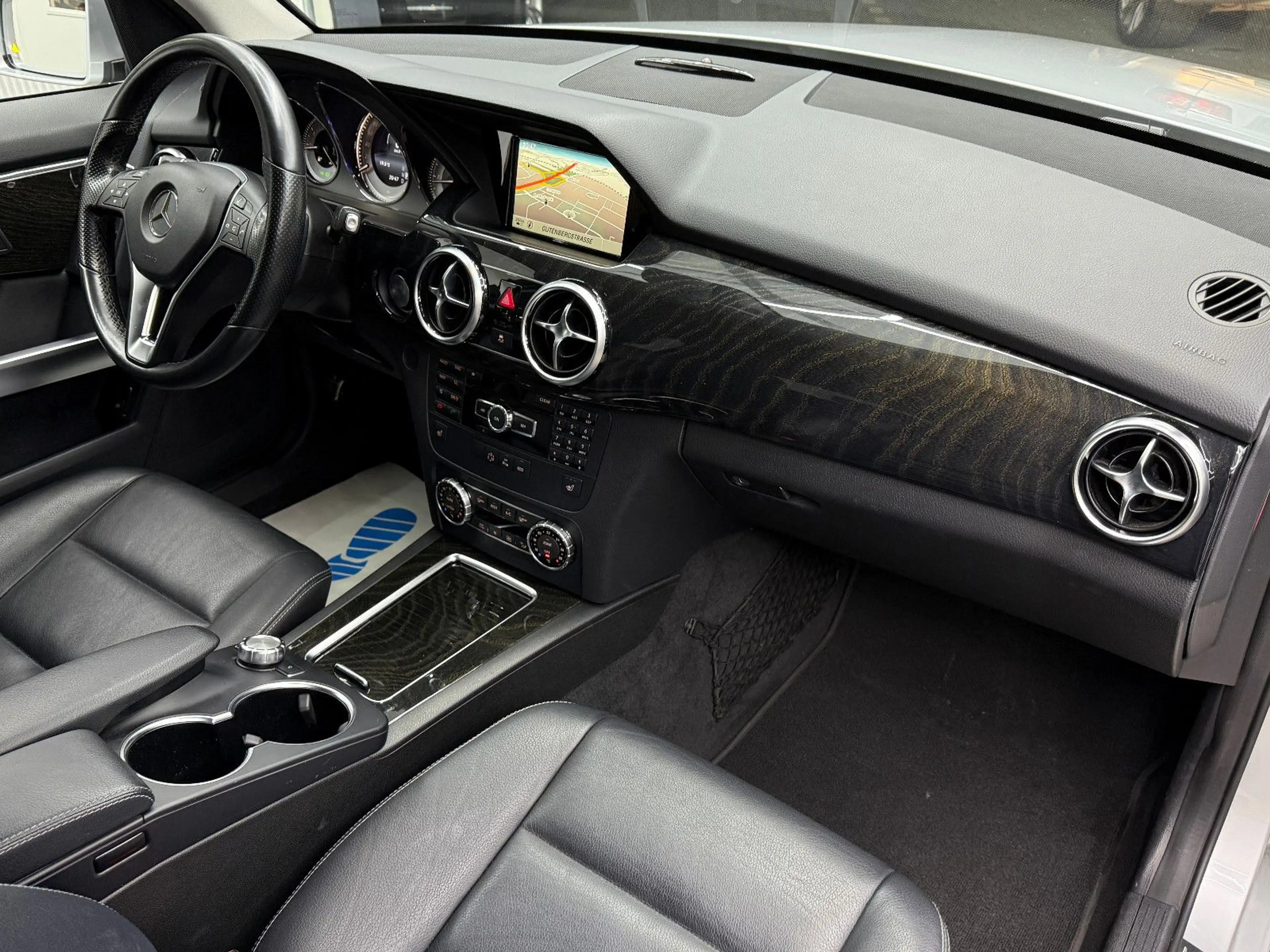 Mercedes-Benz GLK 220 CDI BlueEfficiency Keyl. Distr. 360° AHK — photo 7
