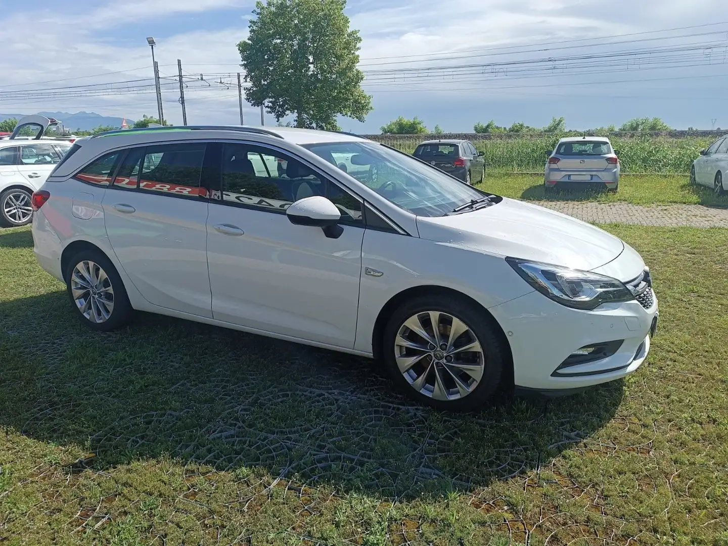 Opel Astra Sports Tourer 1.6 cdti Dynamic s Bianco - 2