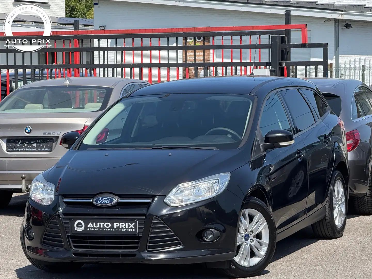 Ford Focus 2.0 TDCi Trend Powershift Clim PDC Euro 5b Noir - 1