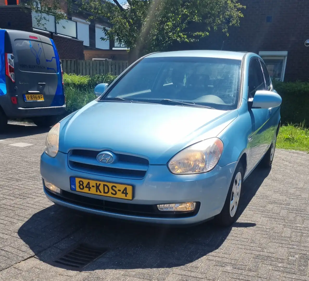 Hyundai ACCENT 1.4i Dynamic bouwjaar 2009 Синий - 1