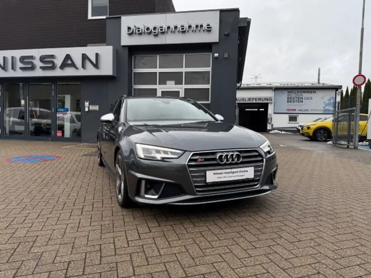 Audi S4 3.0 TDI quattro Matrix B&O Stadt + Tour Grau - 2