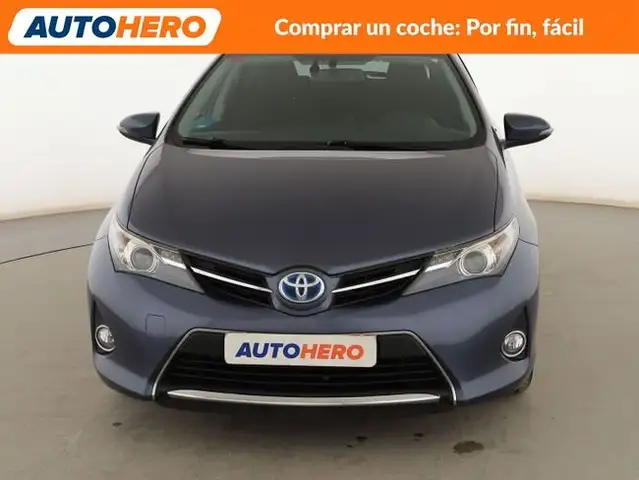 Toyota Auris view 9