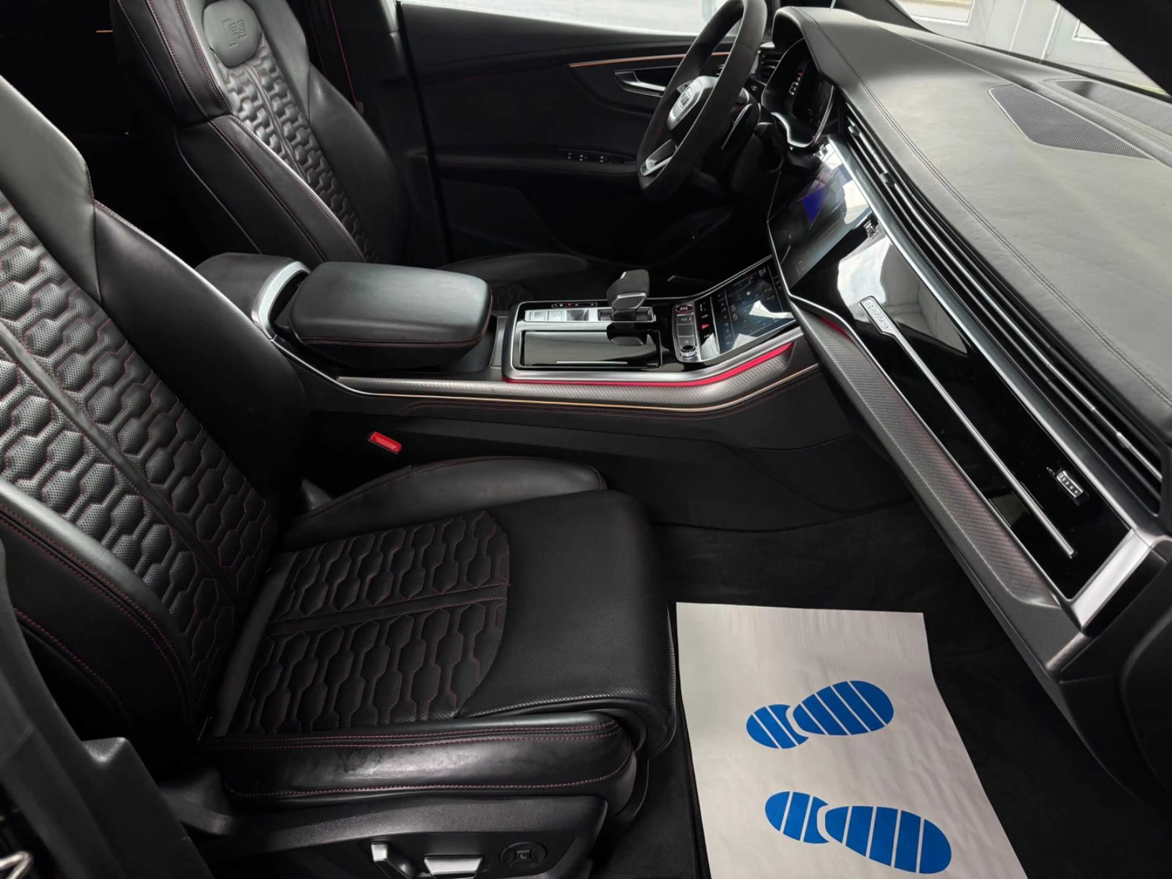 Audi RS Q8 4.0 TFSI quattro *PANO*MATRIX*B&O*AGA — photo 12