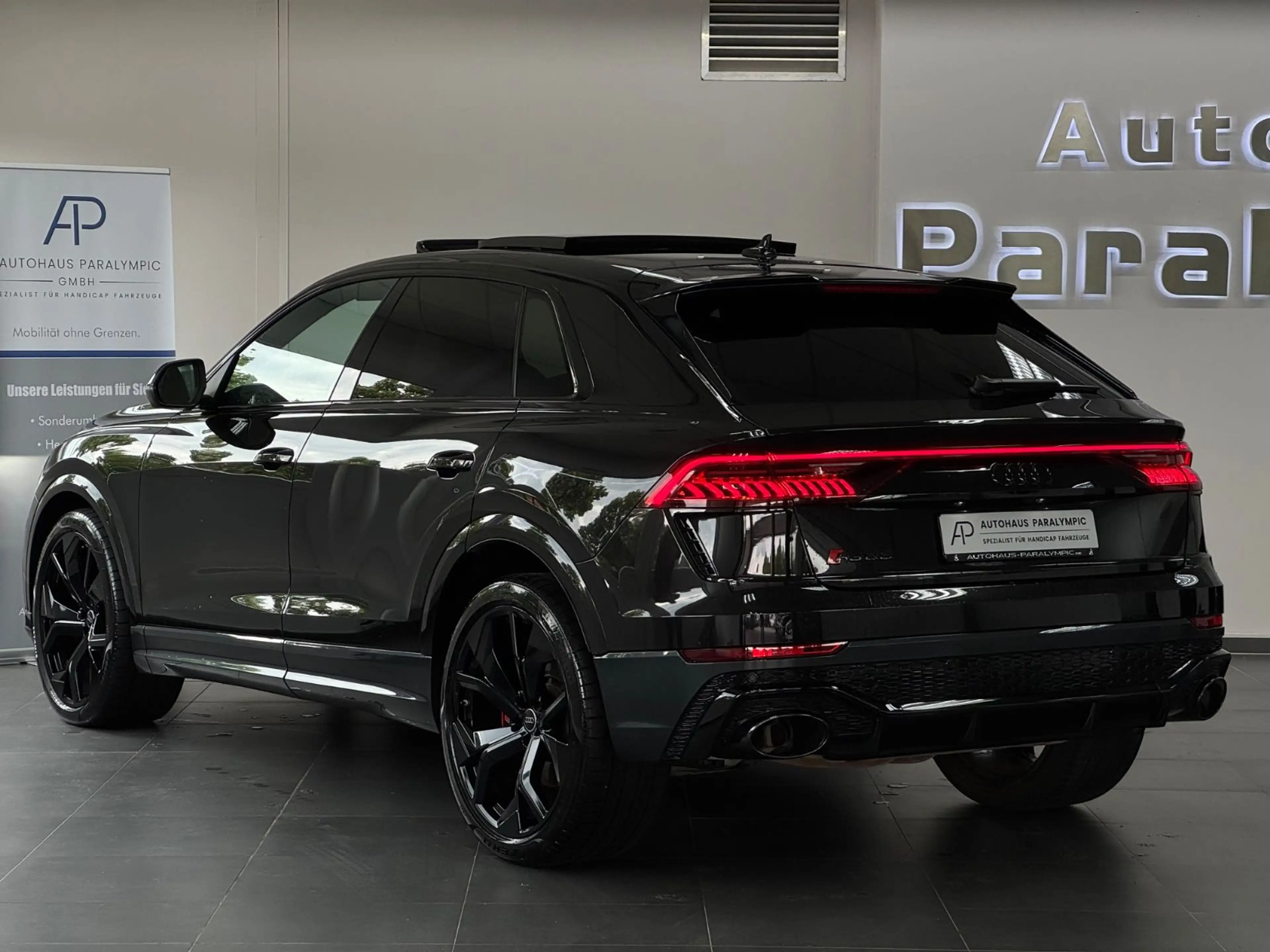 Audi RS Q8 4.0 TFSI quattro *PANO*MATRIX*B&O*AGA — photo 3