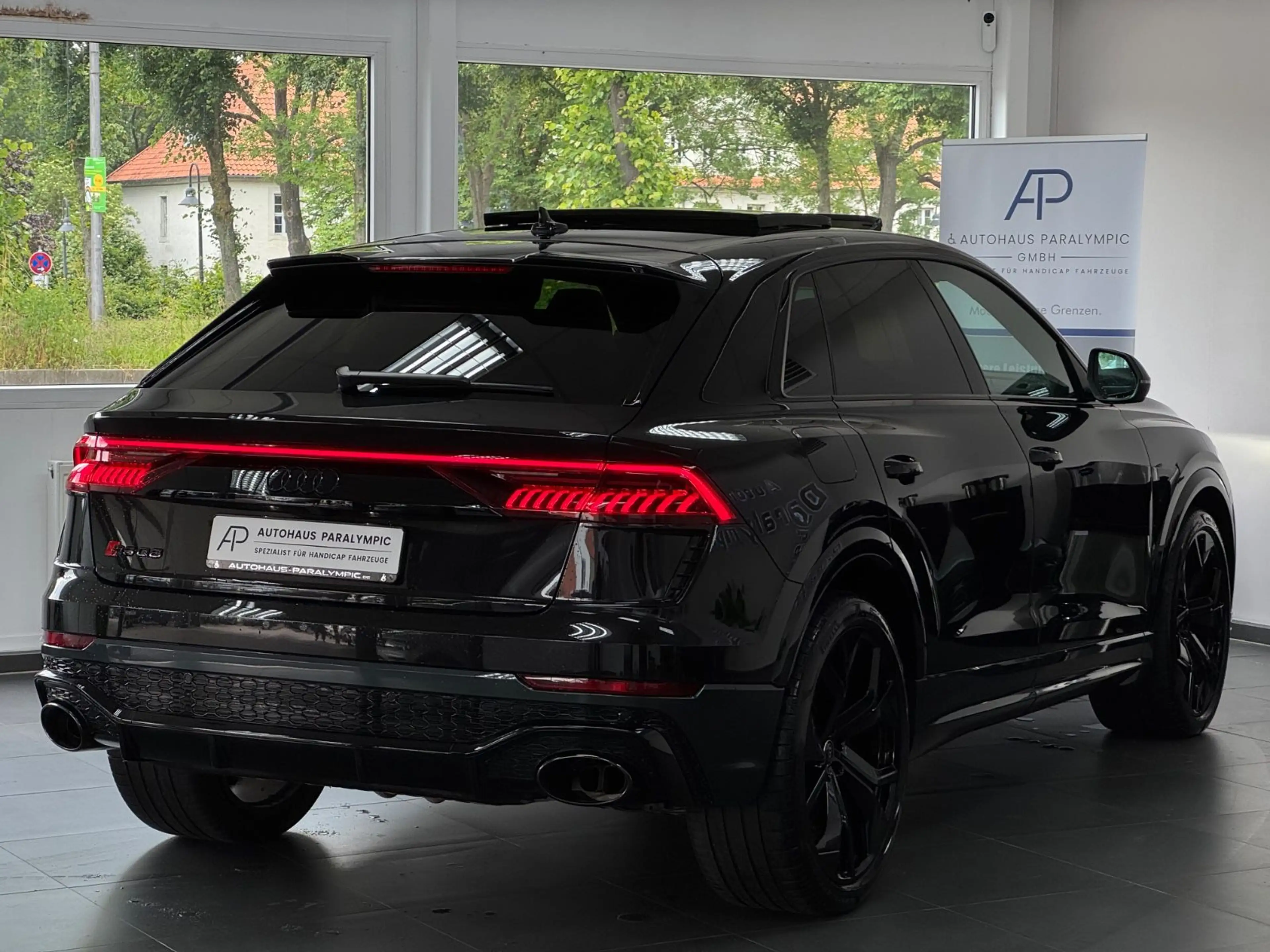 Audi RS Q8 4.0 TFSI quattro *PANO*MATRIX*B&O*AGA — photo 4