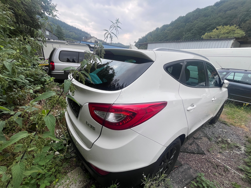 Hyundai iX35 FIFA World Cup Edition 2WD — photo 6