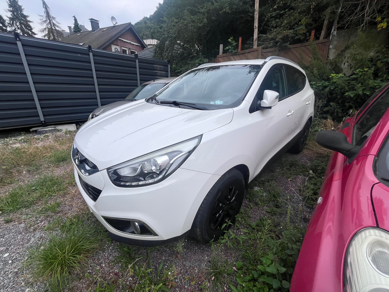 Hyundai iX35 FIFA World Cup Edition 2WD — photo 2