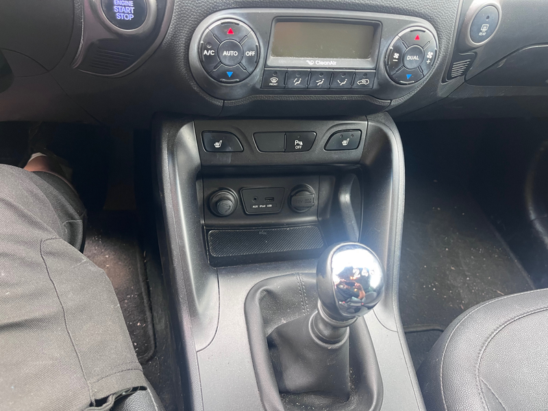 Hyundai iX35 FIFA World Cup Edition 2WD — photo 13