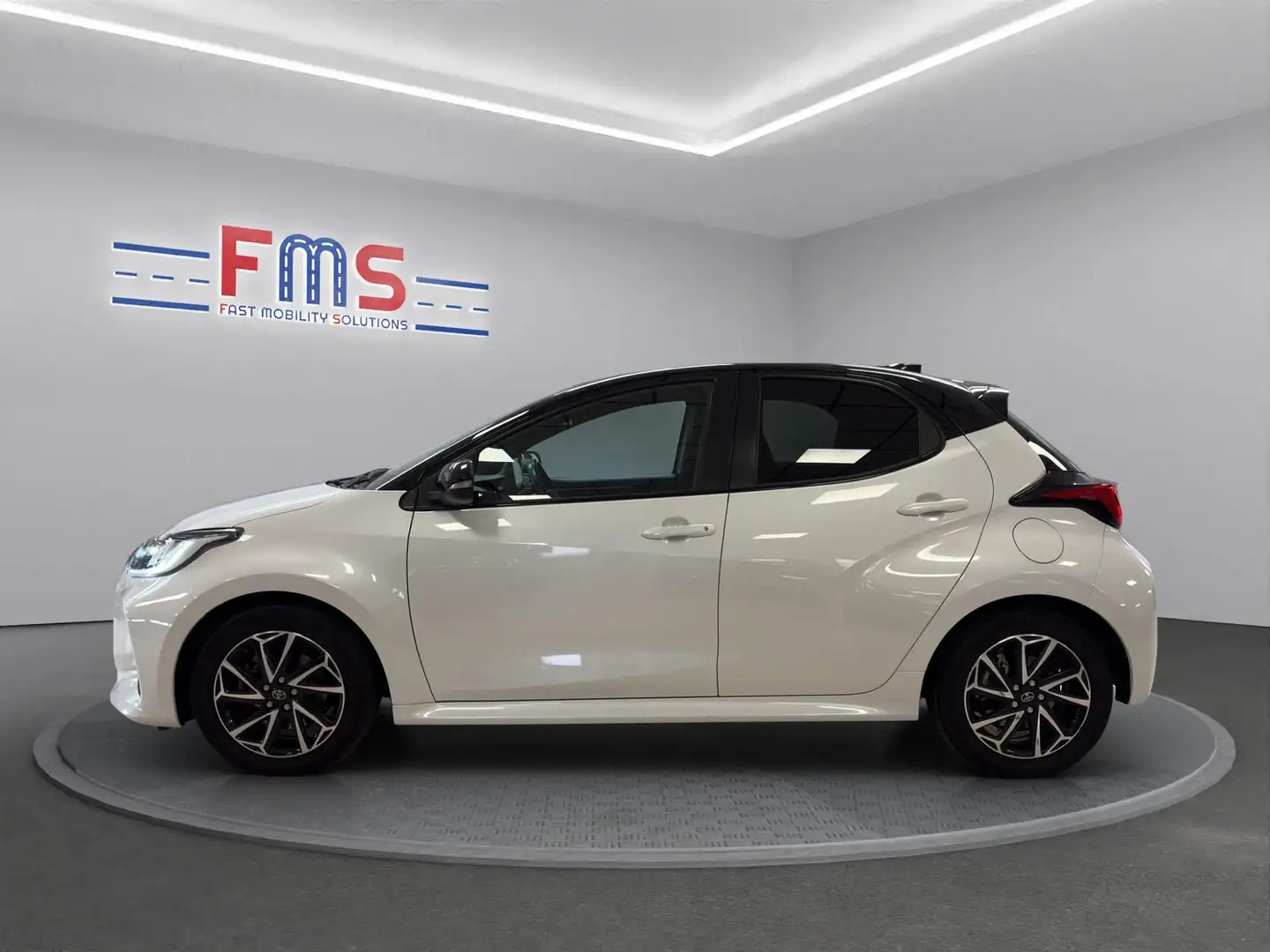 Toyota Yaris Yaris 1.5h Style Bianco - 2
