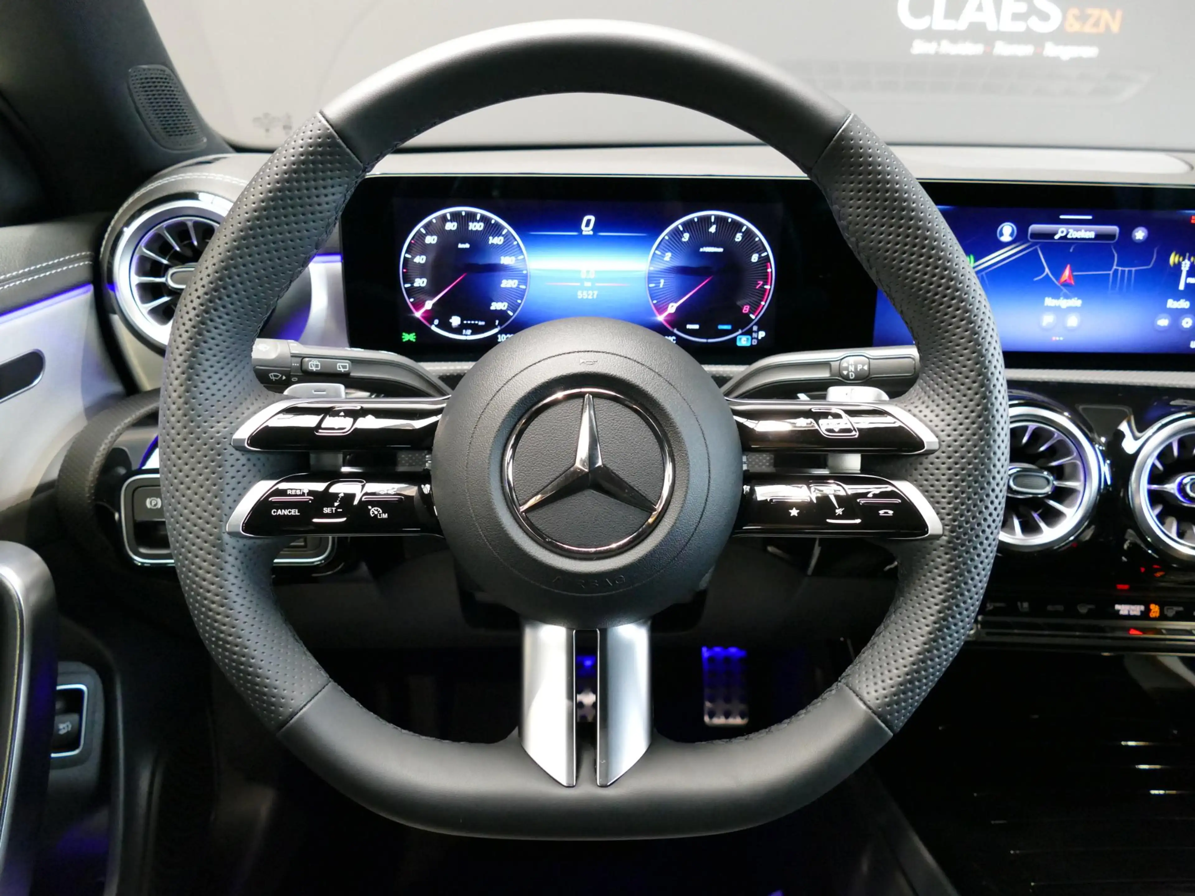 Mercedes-Benz CLA 200 Shooting Brake AMG Line - DOS 8829 — photo 12
