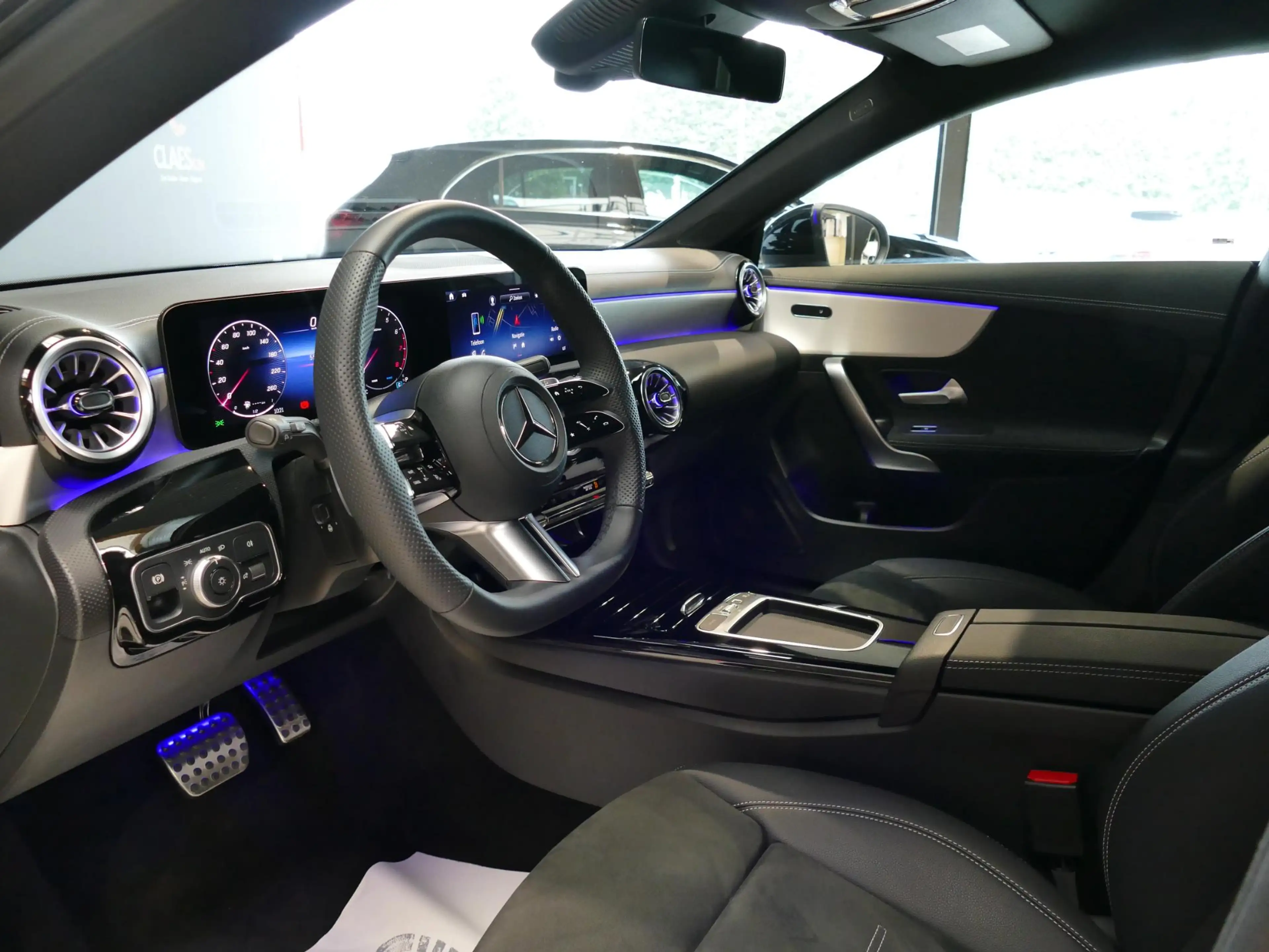 Mercedes-Benz CLA 200 Shooting Brake AMG Line - DOS 8829 — photo 10