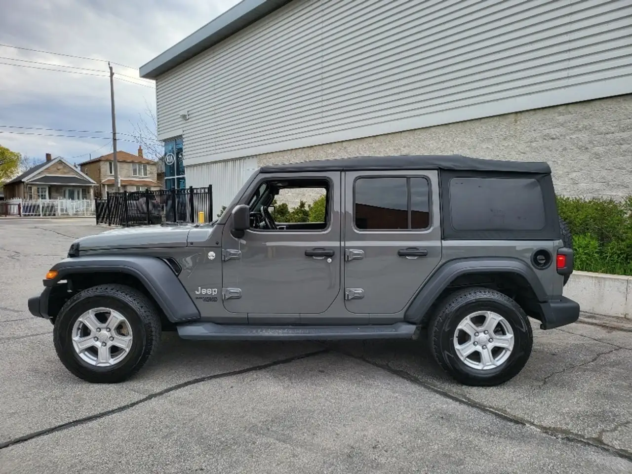 Jeep Wrangler снимка Jeep Wrangler