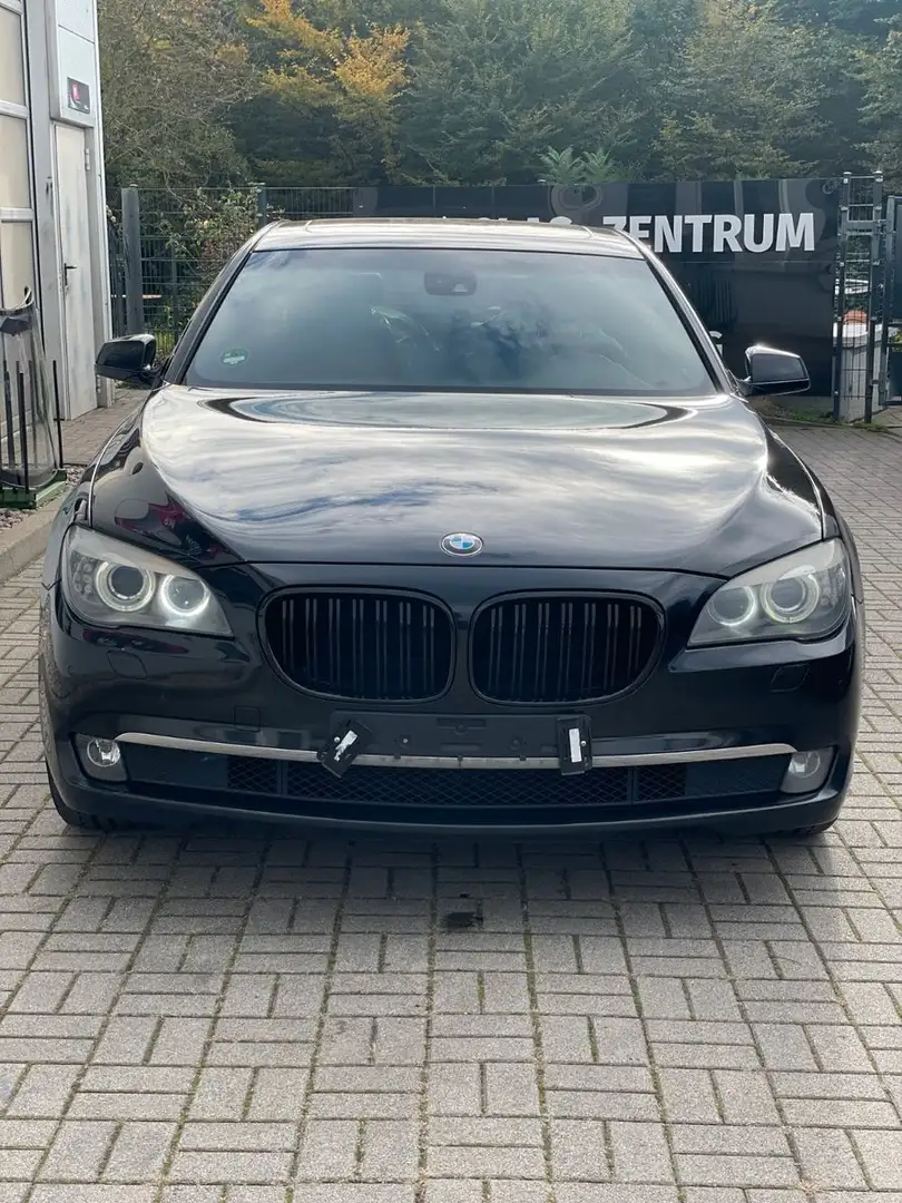 BMW 730 BMW 7er  730d Černá - 2