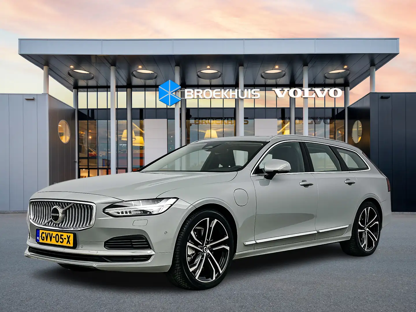 Volvo V90 T6 Recharge AWD Ultra Bright | 20" | Nappa leder | Gris - 1