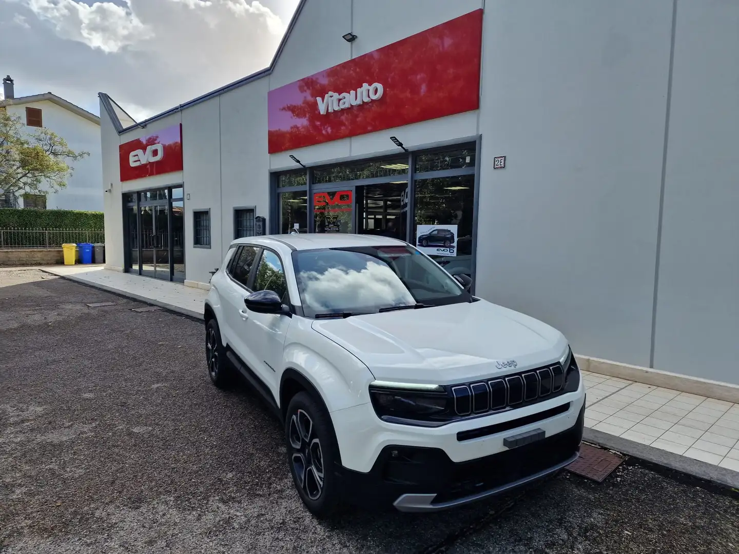 Jeep Avenger Avenger 1.2 turbo Summit fwd 100cv Weiß - 2