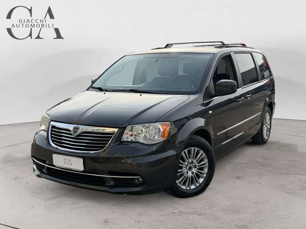 Lancia Voyager 2.8L Platinum 163cv auto 7 POSTI!