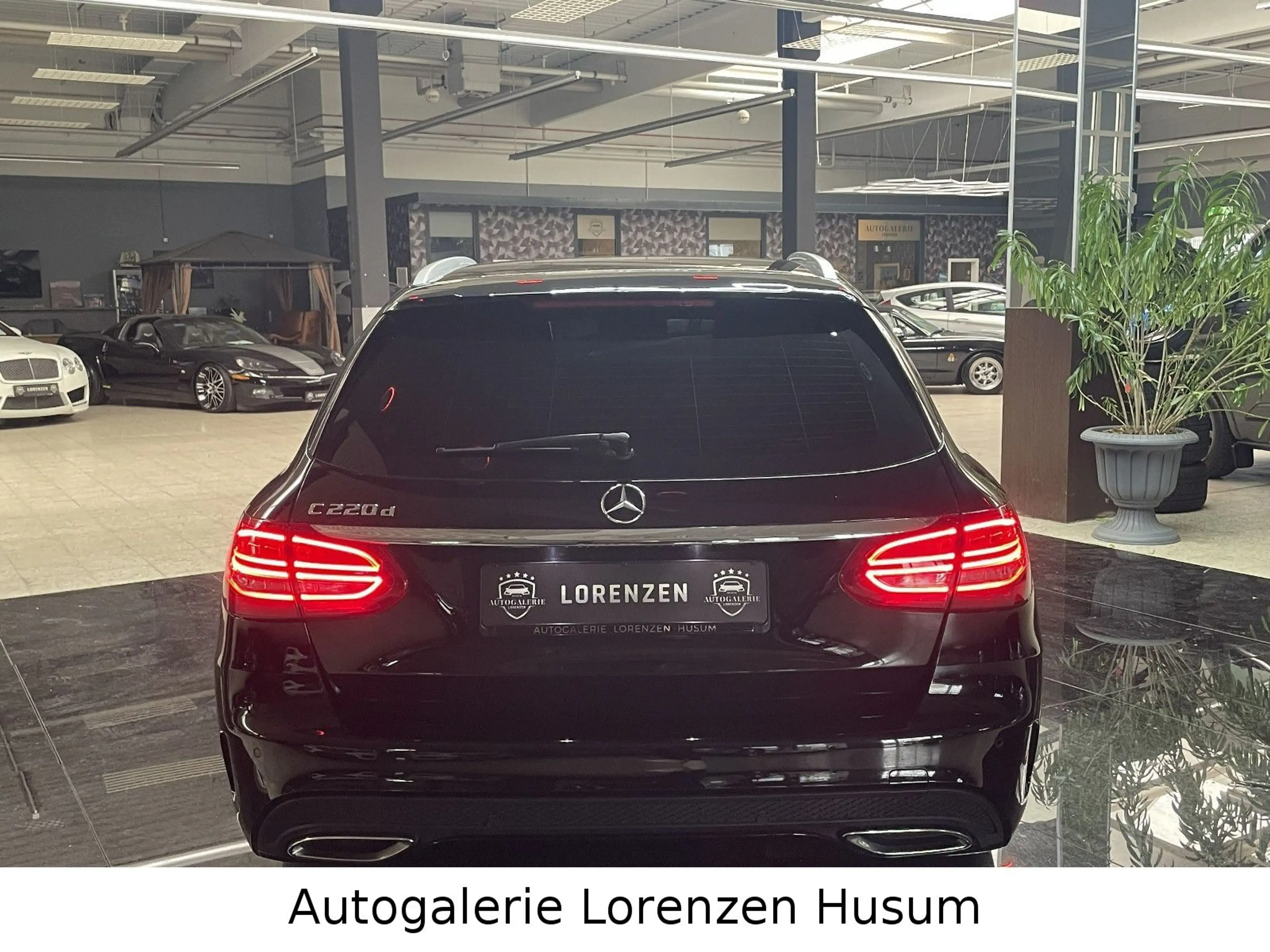 Mercedes-Benz C 220 d T-Modell / AMG-LINE / LED / SCHECKHEFT — photo 8