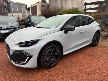 6 Esprit Alpine Full Hybrid E-Tech 160