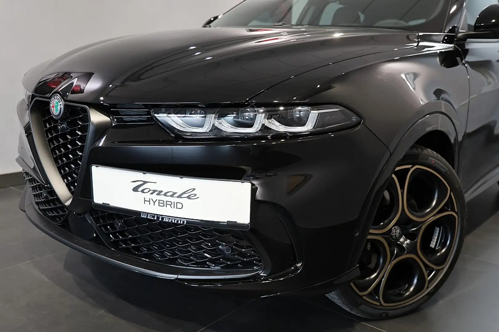 Alfa Romeo Tonale 1.5 T4 Hybrid VGT DCT INTENSA Zwart - 2