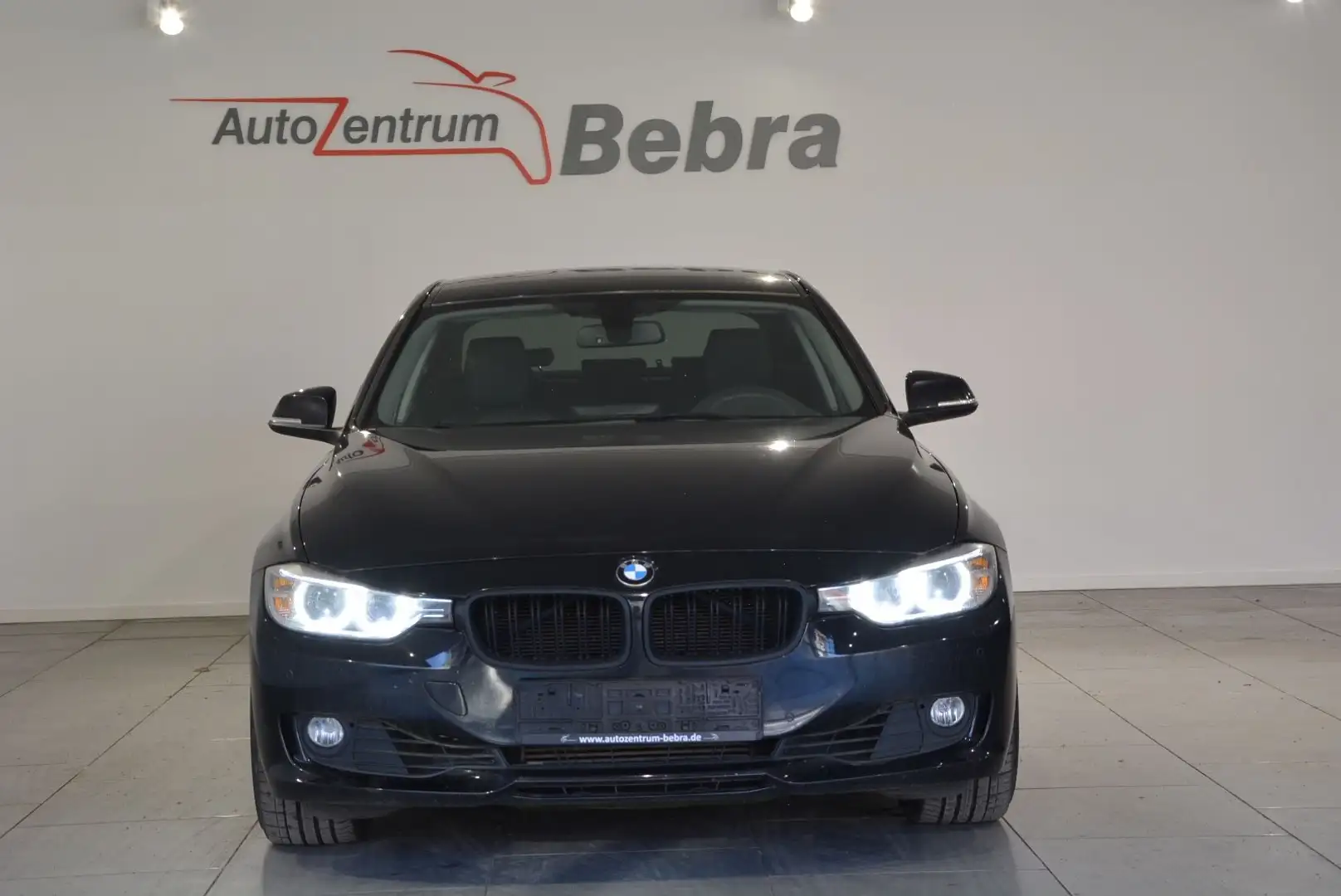 BMW 328 i xDrive Limousine Automatik/Xenon/Navi/Leder Nero - 2