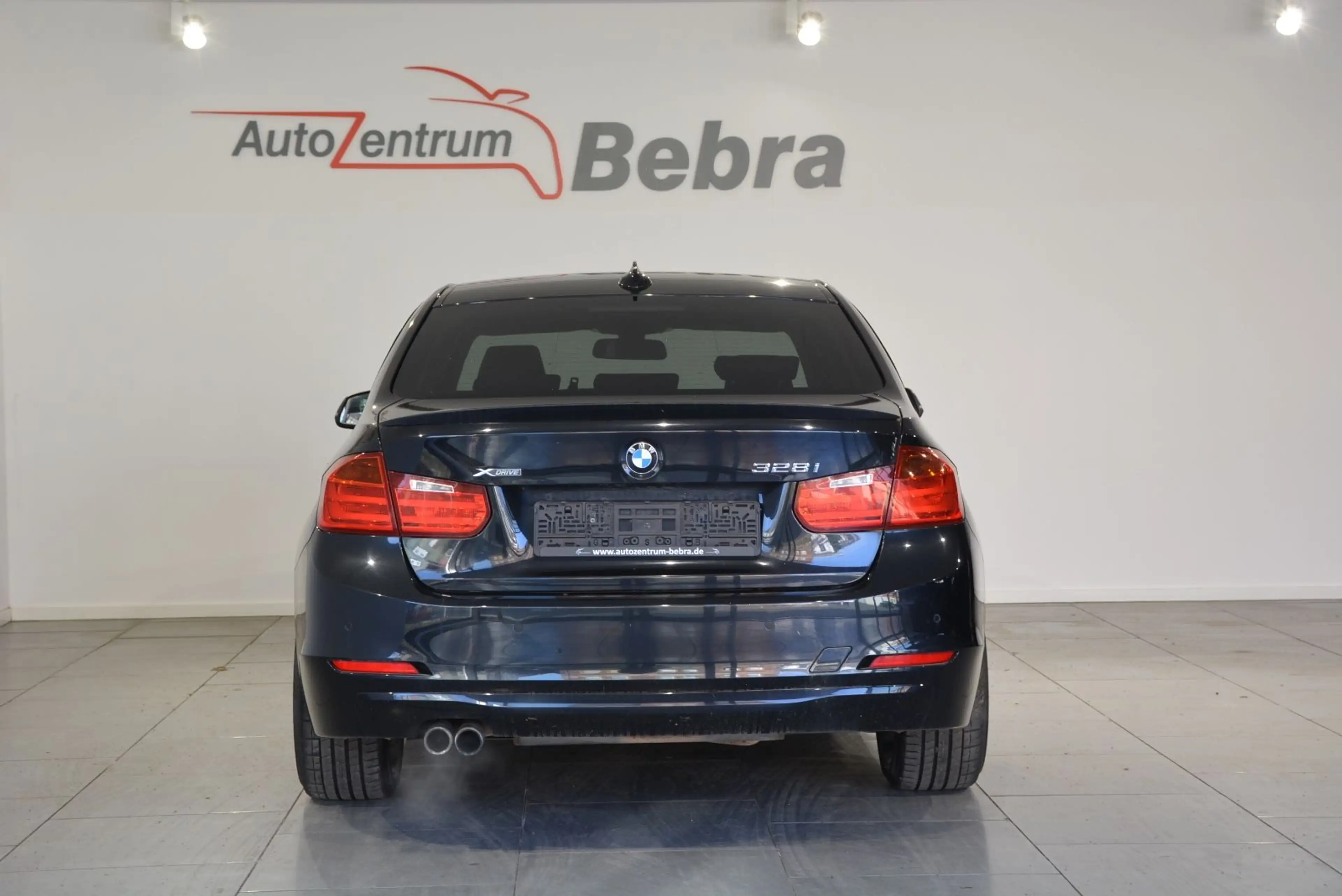 BMW 328 i xDrive Limousine Automatik/Xenon/Navi/Leder — photo 8