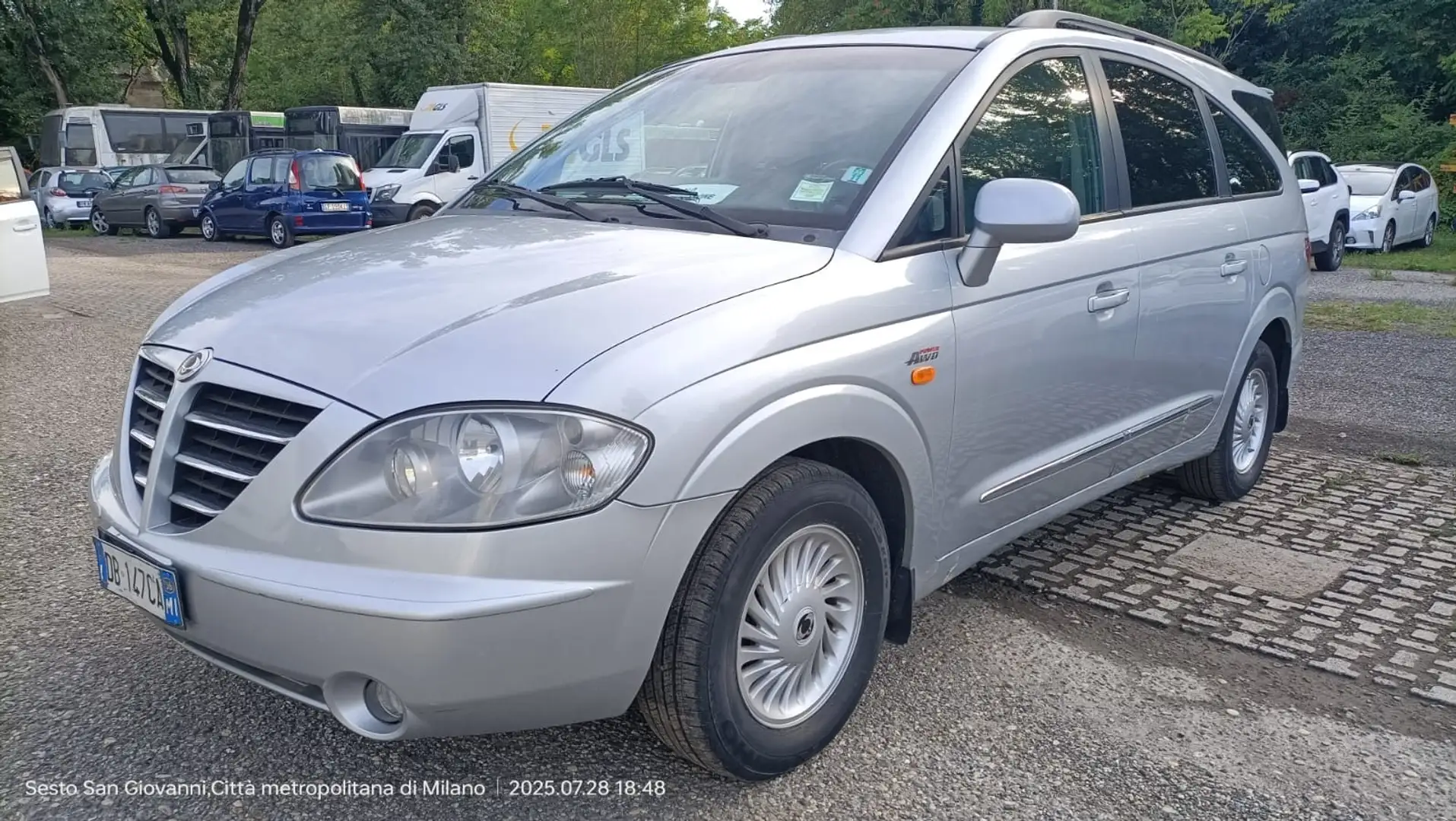 SsangYong Rodius 2.7 xdi Premium 4wd Gri - 1
