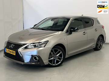 F Sport Line / NL-auto / Camera / Stoelverwarming