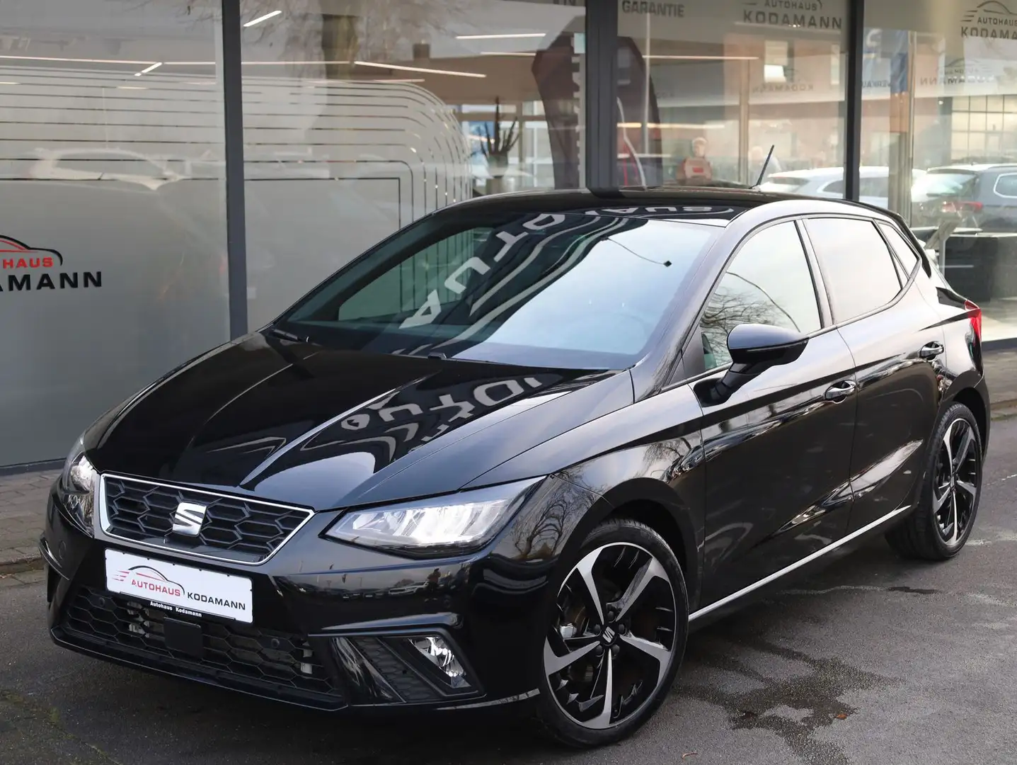 SEAT Ibiza FR*ACC*SHZ*PDC*Virtual*CarPlay*Kamera*18" Schwarz - 2