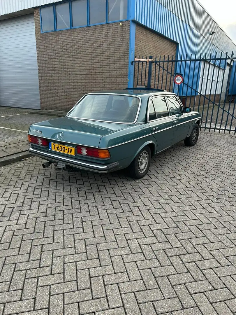 Mercedes-Benz 300 D - 2
